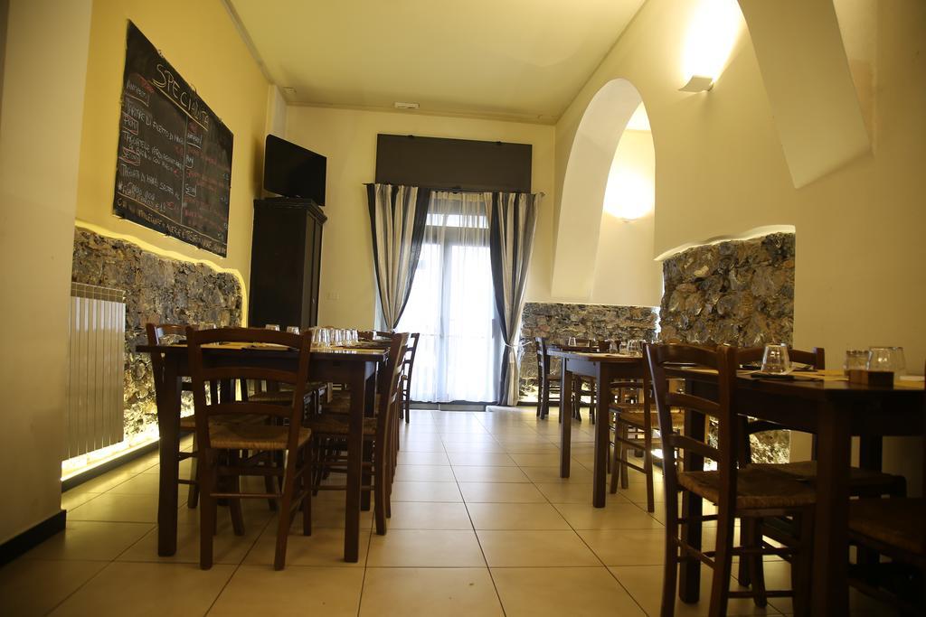 Bella Napoli Guesthouse Trattoria Pizzeria La Spezia Eksteriør billede