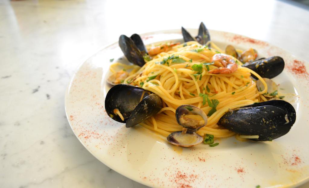 Bella Napoli Guesthouse Trattoria Pizzeria La Spezia Eksteriør billede