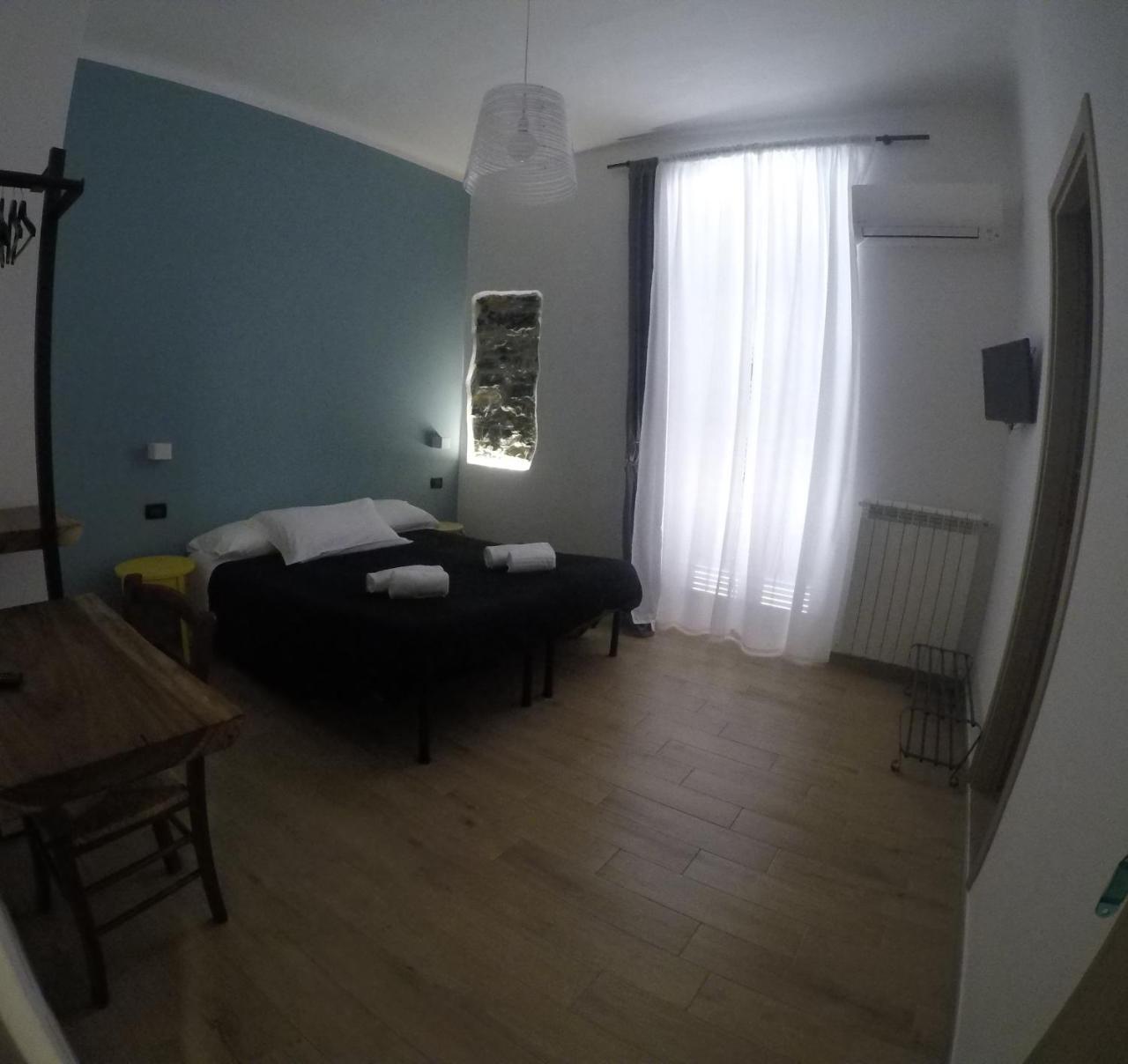 Bella Napoli Guesthouse Trattoria Pizzeria La Spezia Eksteriør billede