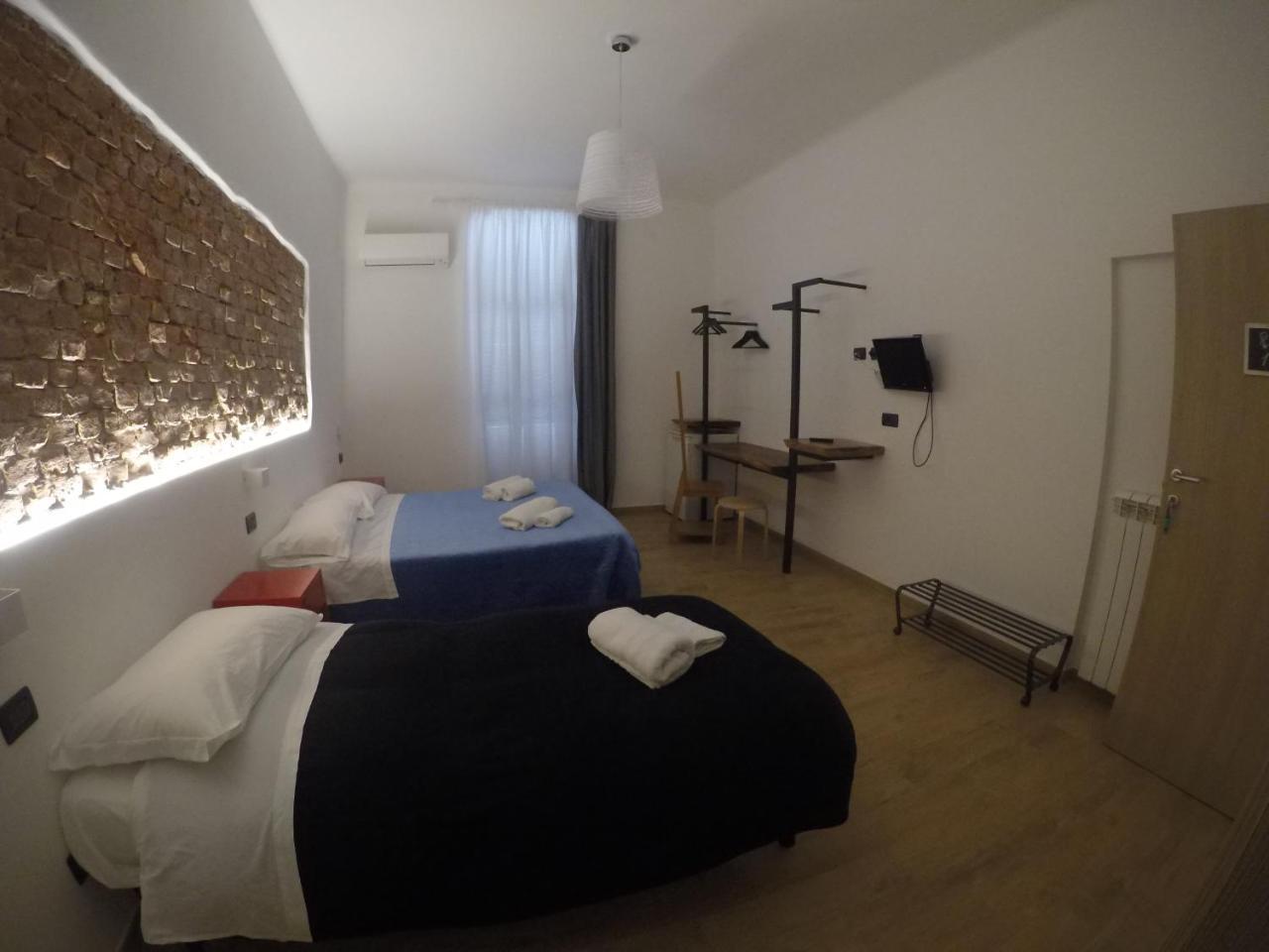Bella Napoli Guesthouse Trattoria Pizzeria La Spezia Eksteriør billede
